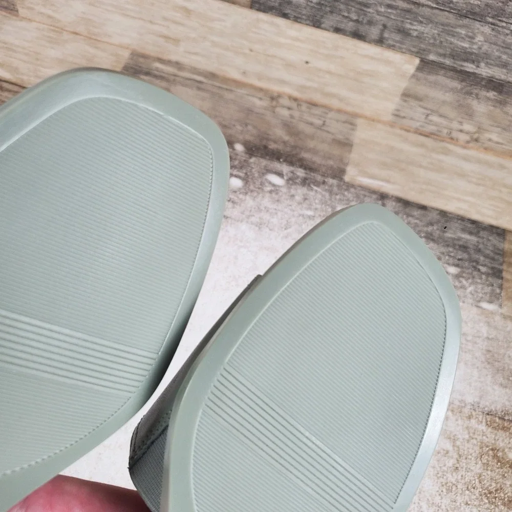 Naturalizer Genevieve Womens Slide Sandal Sz 9 M Comfort Pistachio Green Leather